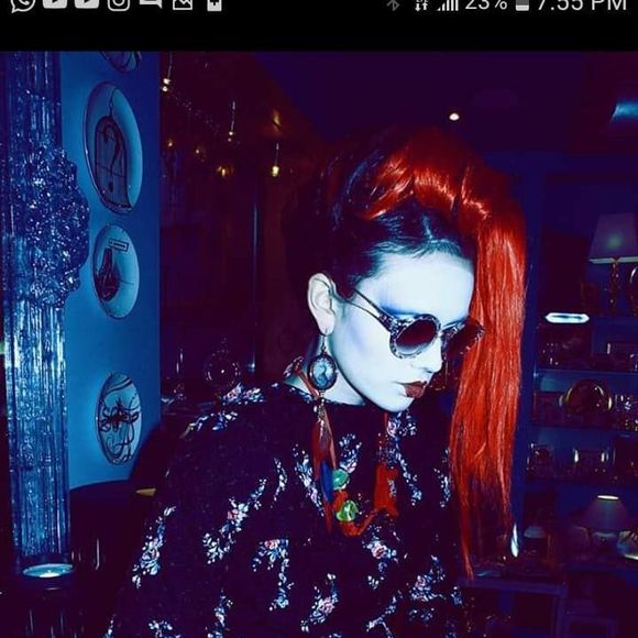 Poshmark profile picture for @katets